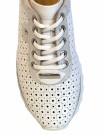 Hvit sneakers MED snøring thumbnail