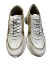 Hvit og gull sneakers thumbnail