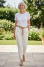 Hvit bukse thumbnail