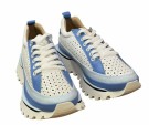 Lyseblå og hvit sneakers thumbnail