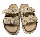 Beige sandal m matchende blomster thumbnail