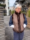 Brun vendbar vest m 
