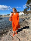 Lang v-halset kjole, orange thumbnail