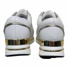 Hvite skinn sneakers thumbnail