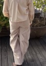 Beige barell bukse thumbnail