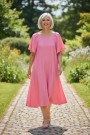Corallrosa rundhalset viskosekjole thumbnail
