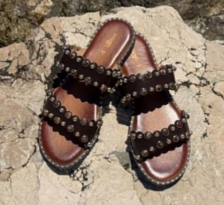 Brune sandaler m sten-nagler