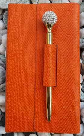 Orange notatbok