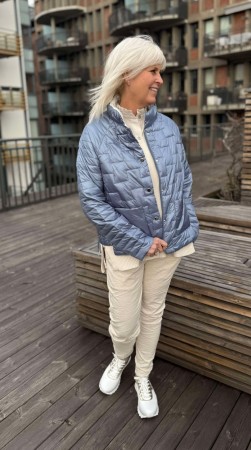 Blå blank jakke