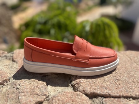 Orange florlett skinn mokkasin