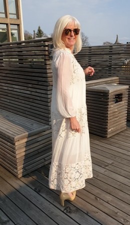 Creme sommerkjole i silke